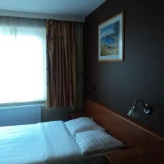 Albert Hotel 2* Стандартный номер фото 12