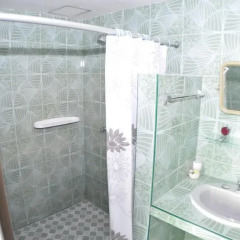 Отель Seabreeze Inn ванная фото 2