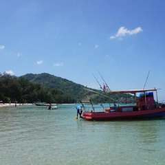 Отель TT Naiyang Beach Phuket пляж фото 2