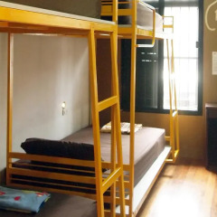 Phuket Sunny Hostel Кровать в общем номере с двухъярусной кроватью фото 2
