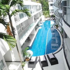 Отель Sunset Plaza Karon 2 bedrooms Nice Sea View балкон