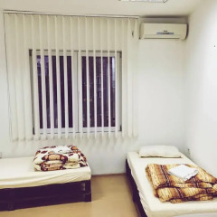 Hostel Habibis сейф в номере