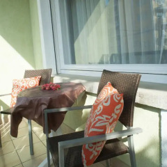 Отель Oleander Apartman балкон
