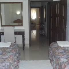 Отель Lantern Guest House 3* Стандартный номер с 2 отдельными кроватями фото 2