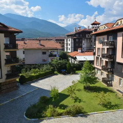 Hotel Bojur & Bojurland Apartment Complex