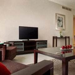 Отель Media Rotana Dubai Стандартный номер с различными типами кроватей фото 5