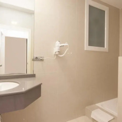 Отель Apartament Colon Bcn Барселона ванная фото 2
