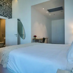 Отель Metropolitan Suites 4* Номер Делюкс фото 2
