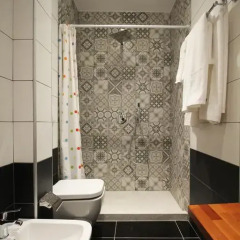 Oda Hotel Tirana 3* Стандартный номер с двуспальной кроватью фото 7