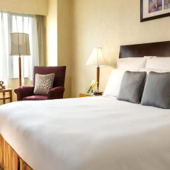 Renaissance Shanghai Yangtze Hotel 5* Номер Делюкс с различными типами кроватей фото 5
