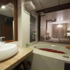 Hotel Aura 3* Люкс с различными типами кроватей фото 3