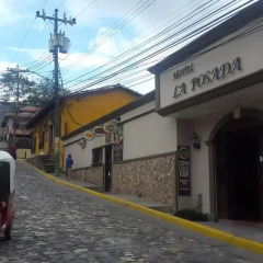 Отель La Posada Copan Копан-Руинас городской автобус