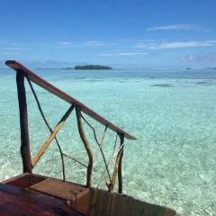 Отель Hôtel La Pirogue Api пляж