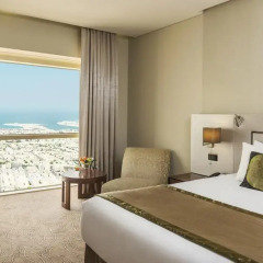 Millennium Plaza Hotel 5* Улучшенный номер с 2 отдельными кроватями фото 5