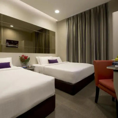 V Hotel Bencoolen 3* Улучшенный номер с различными типами кроватей