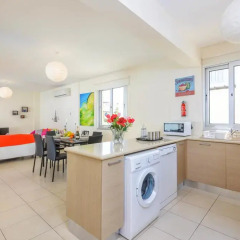Отель Konnos Beach Villas в номере