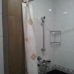 Отель Saryan Street Studio Apartment Армения, Ереван - отзывы, цены и фото номеров - забронировать отель Saryan Street Studio Apartment онлайн ванная