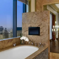 Отель The Reverie Saigon 5* Номер Делюкс с различными типами кроватей фото 3