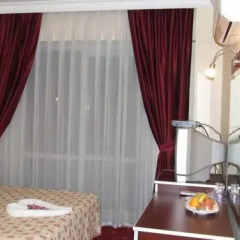 Metropolis Hotel 3* Стандартный номер с различными типами кроватей фото 4