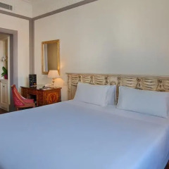 Отель NH Firenze Anglo American 4* Стандартный номер с различными типами кроватей фото 4