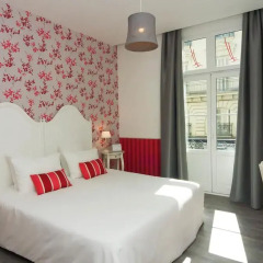 Qualys Le Londres Hotel Et Appartments 3* Номер Комфорт фото 7