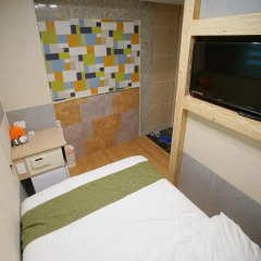Отель D.H Sinchon Guesthouse 2* Стандартный номер с различными типами кроватей фото 15