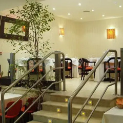 Hotel Villa De Barajas детские мероприятия