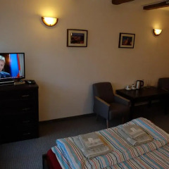 Отель Academus - Cafe/Pub & Guest House Польша, Вроцлав - отзывы, цены и фото номеров - забронировать отель Academus - Cafe/Pub & Guest House онлайн интерьер отеля