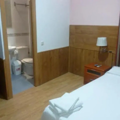 Отель Hostal San Blas Стандартный номер с различными типами кроватей фото 15