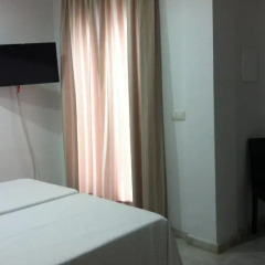 Cool Sevilla Hotel 2* Номер категории Эконом с различными типами кроватей фото 2