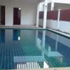 Отель Kanda Homestay бассейн