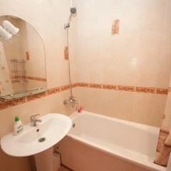 Гостиница Alekseyeva Apartament в Красноярске отзывы, цены и фото номеров - забронировать гостиницу Alekseyeva Apartament онлайн Красноярск ванная фото 2
