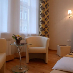 Гостиница Lviv Tour Apartments Украина, Львов - отзывы, цены и фото номеров - забронировать гостиницу Lviv Tour Apartments онлайн комната для гостей