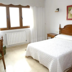Отель Serantes Hotel Испания, Эль-Грове - отзывы, цены и фото номеров - забронировать отель Serantes Hotel онлайн комната для гостей фото 2