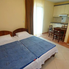 Отель Blue Palace Guest House 3* Студия с различными типами кроватей фото 7
