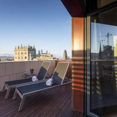 Отель Eurostars Monumental 4* Улучшенный номер с двуспальной кроватью