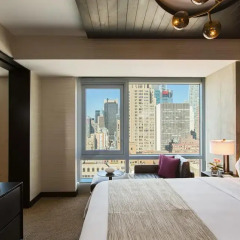 Renaissance New York Midtown Hotel 4* Стандартный номер с различными типами кроватей фото 12