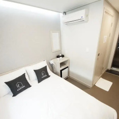 K-Grand Hotel & Guest House Seoul 2* Стандартный номер с двуспальной кроватью фото 2