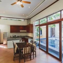 Отель Les Palmares Bangtao Villa в номере