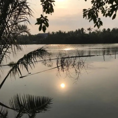 Отель Lakeside Homestay пляж фото 2