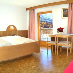 Hotel Alpenhof Стельвио комната для гостей