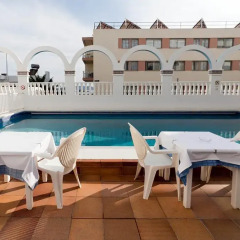 Отель Apartamentos Lux Mar Испания, Ивиса - отзывы, цены и фото номеров - забронировать отель Apartamentos Lux Mar онлайн балкон
