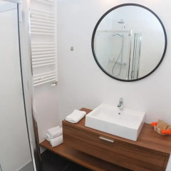 Отель MNH Apartments Kolejowa Польша, Варшава - отзывы, цены и фото номеров - забронировать отель MNH Apartments Kolejowa онлайн ванная фото 2