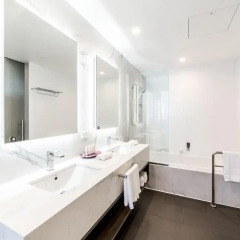 Sage Hotel James Street 4* Номер Делюкс с различными типами кроватей