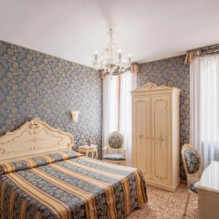 Il Mercante Di Venezia Hotel 3* Номер с общей ванной комнатой с различными типами кроватей (общая ванная комната)