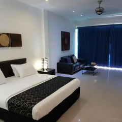 Отель East Suites Люкс с разными типами кроватей фото 2