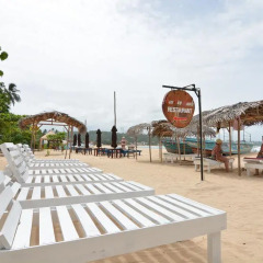 Отель Sea View Deepal Villa пляж