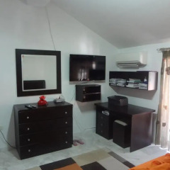 Отель Toti Apartments Албания, Тирана - отзывы, цены и фото номеров - забронировать отель Toti Apartments онлайн комната для гостей фото 4