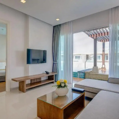 Отель The Pelican Residence & Suite Krabi 4* Люкс повышенной комфортности с двуспальной кроватью фото 3