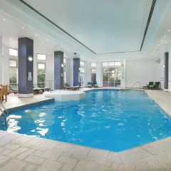 DoubleTree by Hilton Hotel Dartford Bridge бассейн фото 3